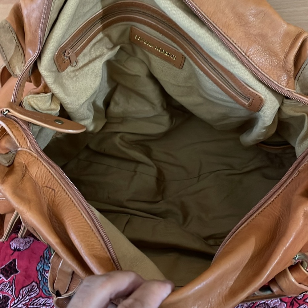 SONDRA ROBERTS TRAVELS BAGS - Picture 5 of 6